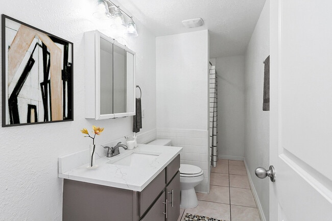 Photo - ReNew on Temple