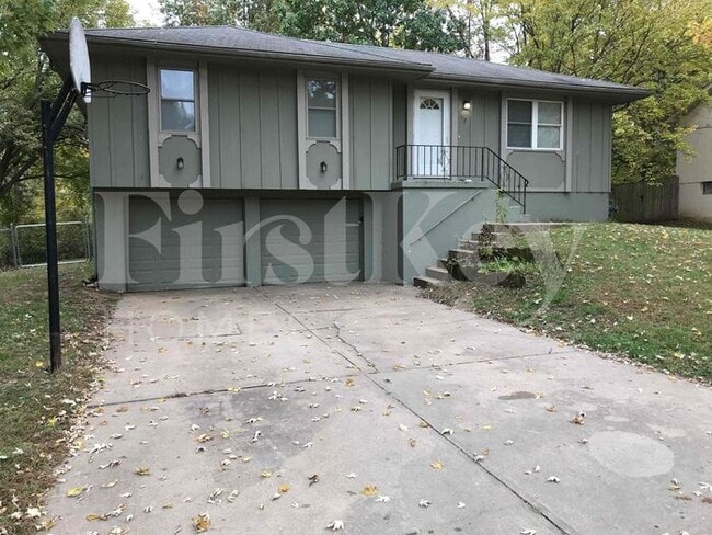 Building Photo - 112 SE Westminister Rd Rental