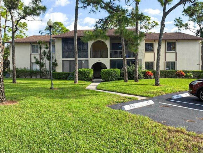 Photo - 339 Knotty Pine Cir Unidad A-1