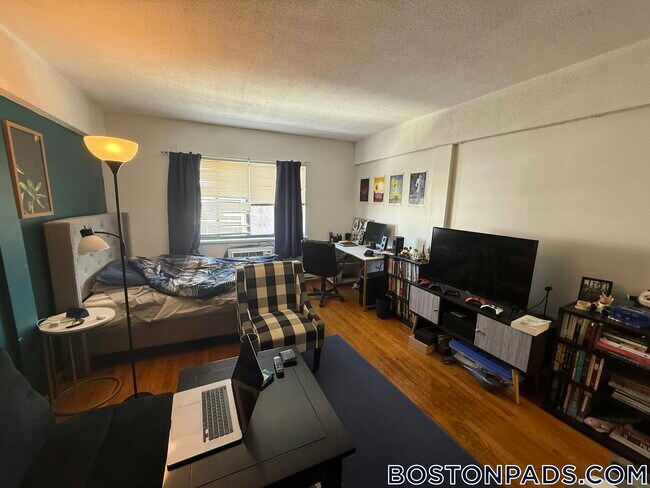 Photo - 1110 Commonwealth Ave Unidad 510