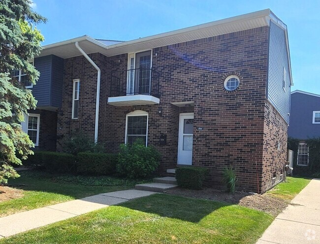 Building Photo - 2754 Page Ave Rental