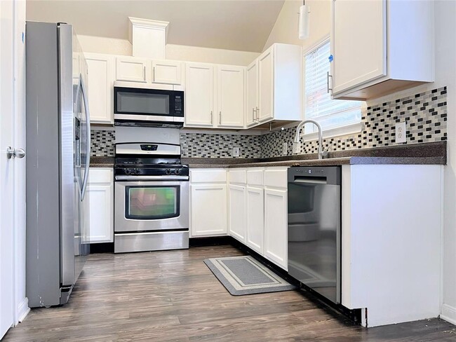 Photo - 1519 Darley Arabian Dr