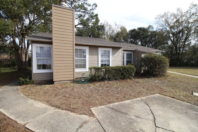 Photo - Updated Duplex with Patio & Fireplace – $2... Unit A