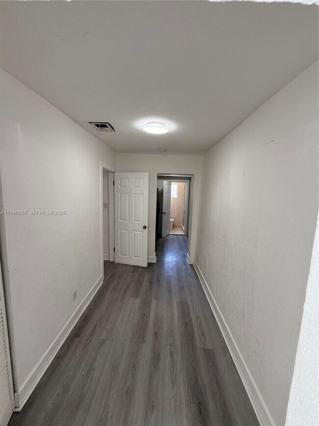 Photo - 2238 NW 5th St Unit 3