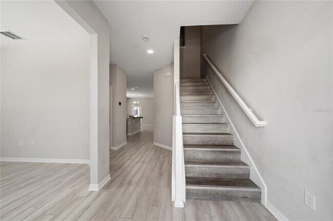 Photo - 15823 Tollington Alley