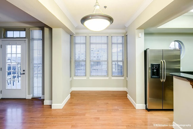 Photo - 2580 17th St Unidad 302