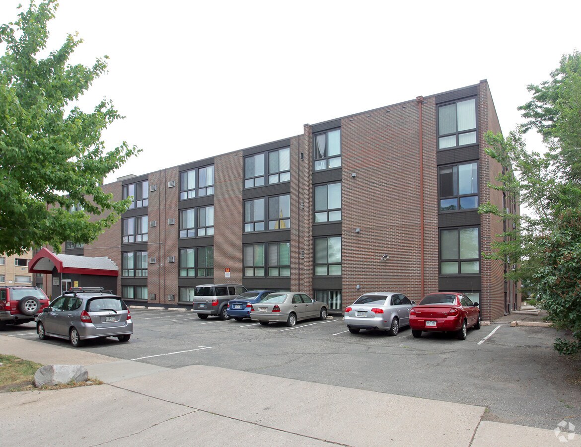 Photo - University Place Apartments