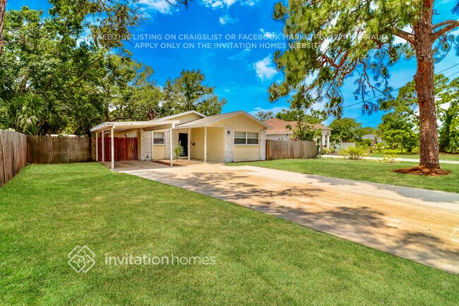 Photo - 2512 Casilla Wy S