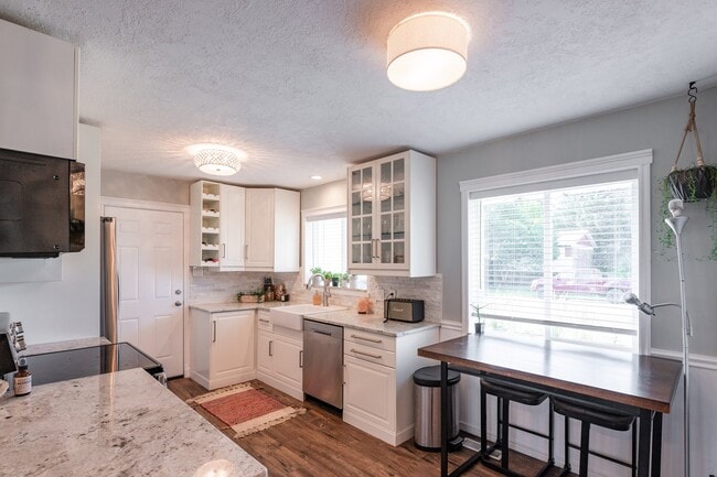 Photo - 1538 Winward Dr