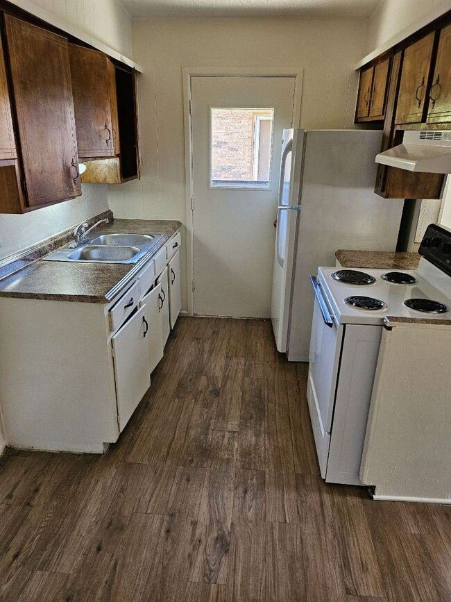 Photo - 221 Gayland Dr