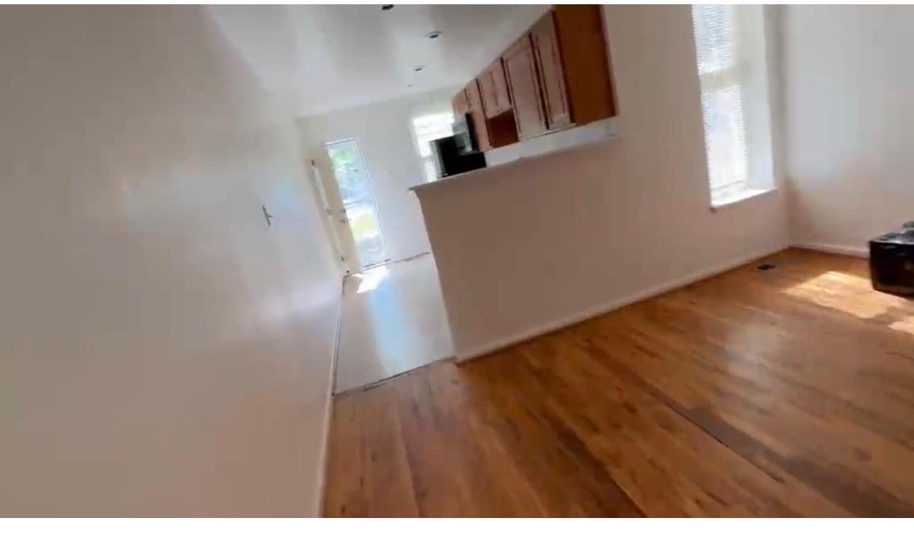 Photo - 2540 Francis St