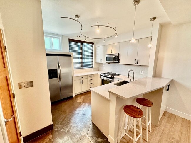 Photo - Stunning Fremont Townhome - Incredible Loc...