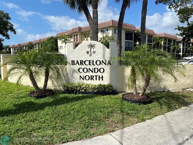Building Photo - 255 S Cypress Rd Unit 329 Rental
