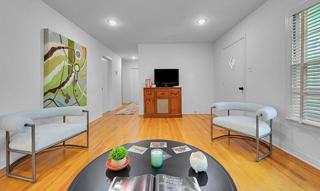 311 Newland Dr