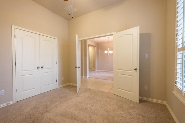 165 Lady Bird Ln