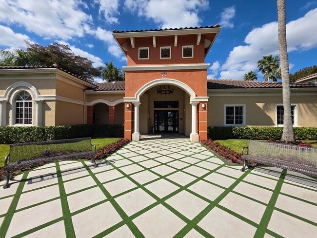 Building Photo - 4175 N Haverhill Rd Unit 907