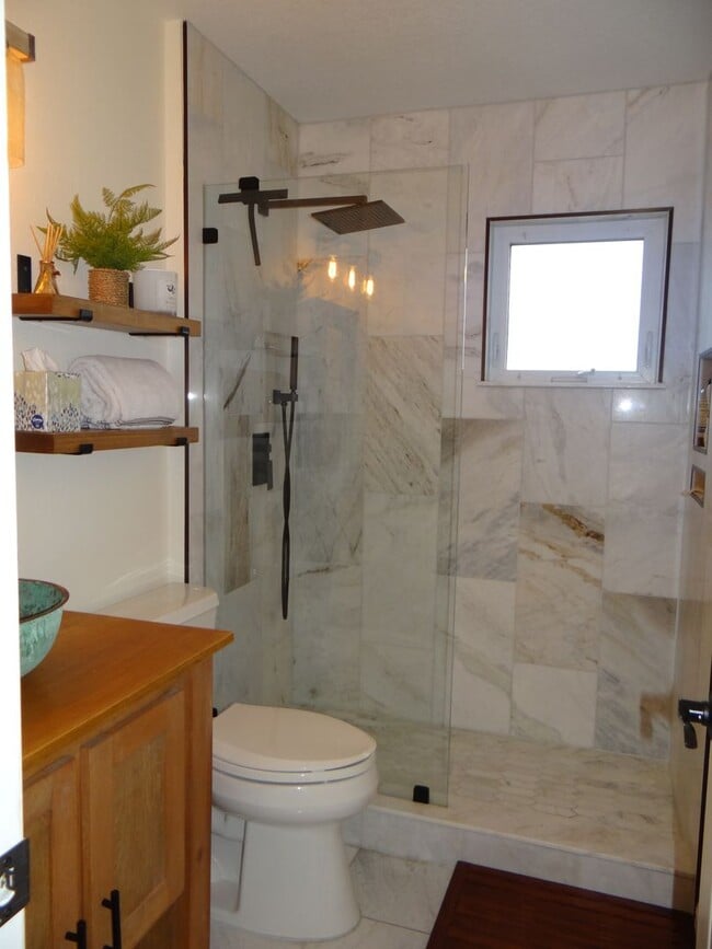 Photo - Charming 3-Bed, 2-Bath Pool Home in Desirable Winter Springs