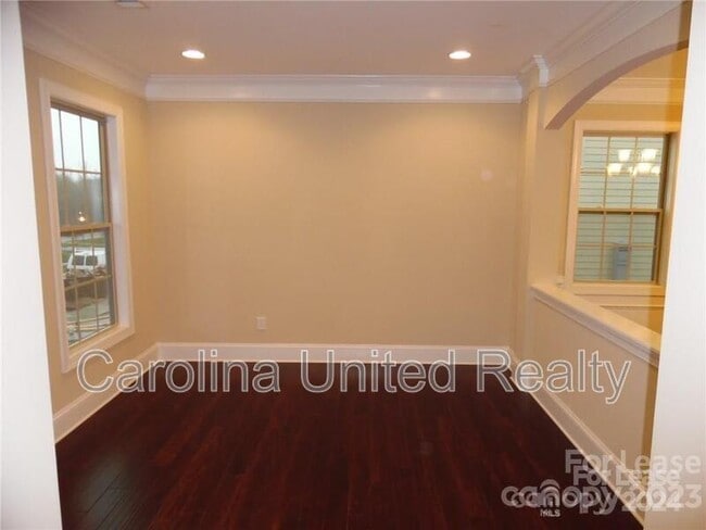 Photo - 117 Elmrich Ct