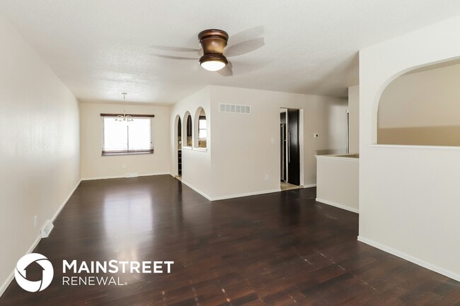 Photo - 19904 E 14th St N