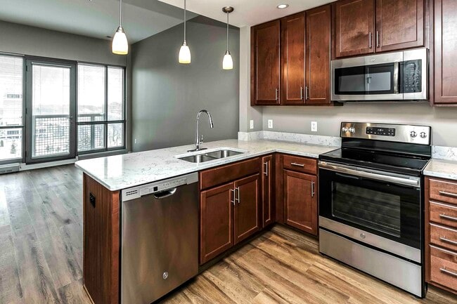 Photo - Midtown Crossing Apartments