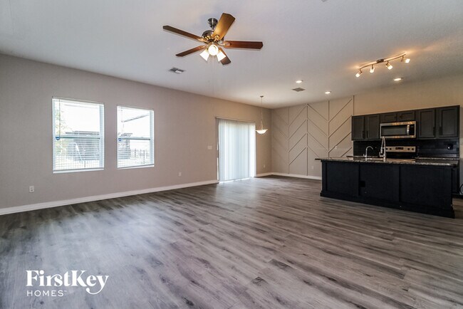 Photo - 3887 Saltmarsh Loop