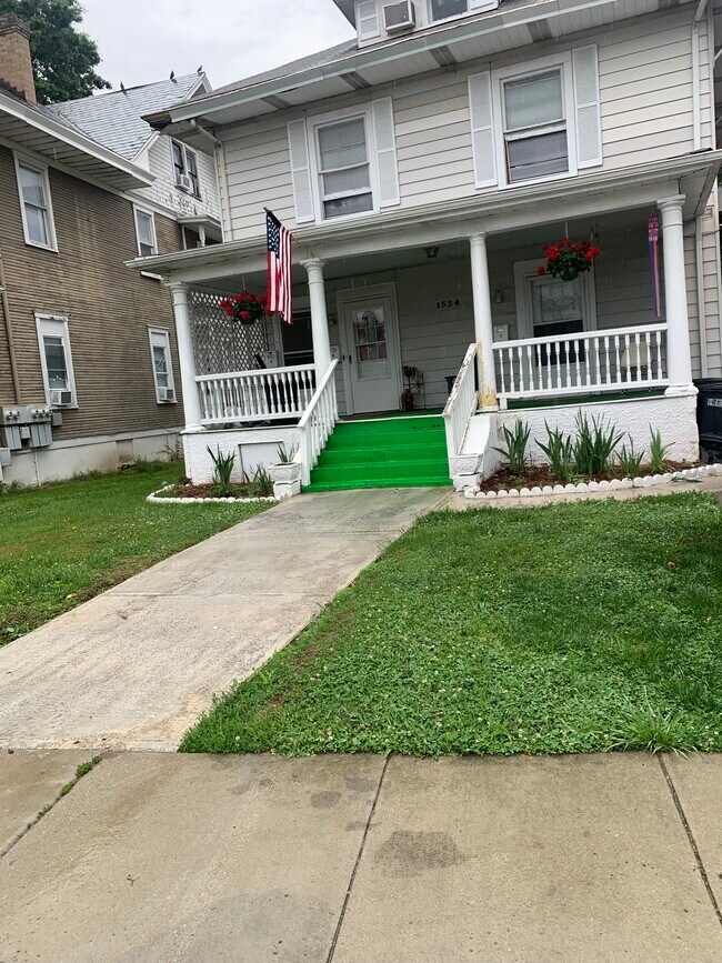 Photo - 1524 Lee St E Unit C