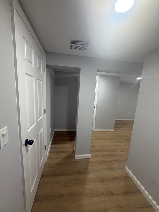 Entrance - 175 Laurel Ave Unit #3