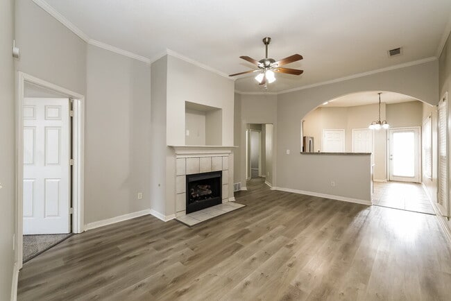 Photo - 6859 Showboat Ln