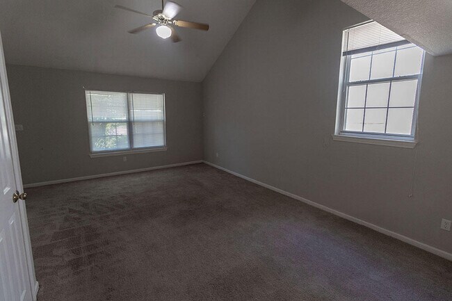 Photo - 5569 Pinehurst Ln