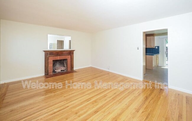 Photo - 15184 Norton St