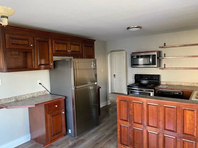 Photo - 819 E Cedar St