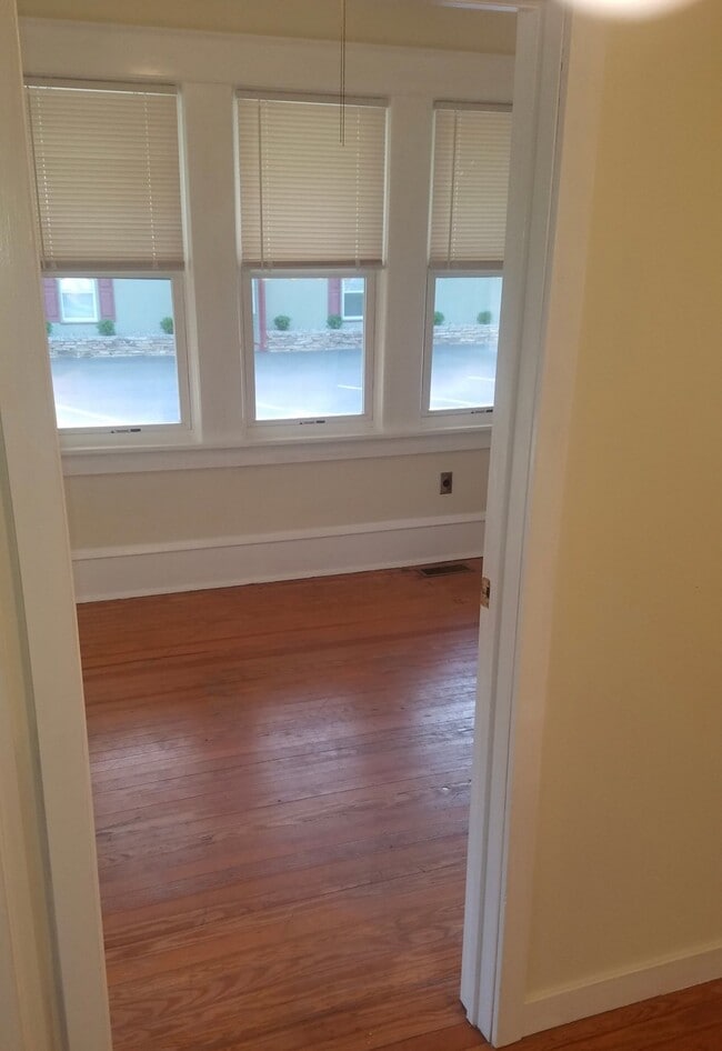 Photo - 579 13th St Unidad First Floor