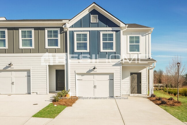 3024 Haystack Dr