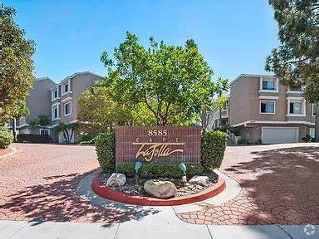 Building Photo - Beautiful Condo in La Jolla, San Diego! Fu... Unit 36