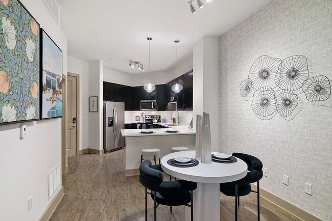 Photo - Cortland Galleria