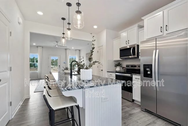 Photo - 1729 Granby Hts Dr