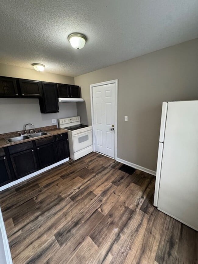 Photo - 4003 Reed St