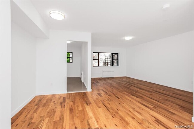 Building Photo - 671 Bronx River Rd Unit 4C