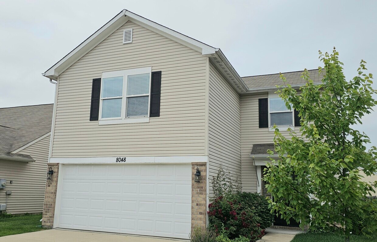 Photo - 8048 Grove Berry Dr (Indianapolis, IN)