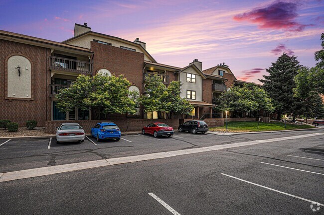 Building Photo - 2 Bedroom 2 Bath Condo in Pier Point Villa...