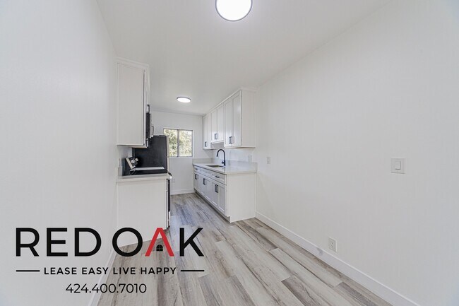 5233 Tilden Ave Unit 10