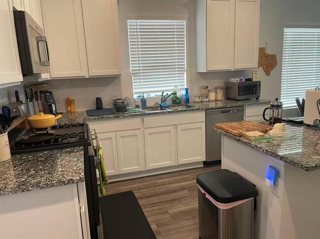 Photo - 141 Mammoth Dr