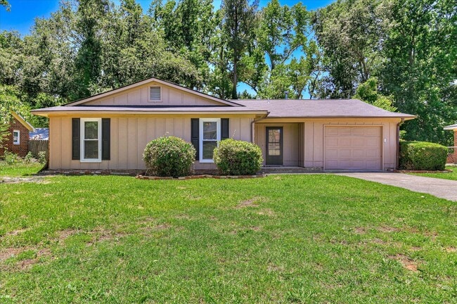 Photo - Perfect Ranch Home!