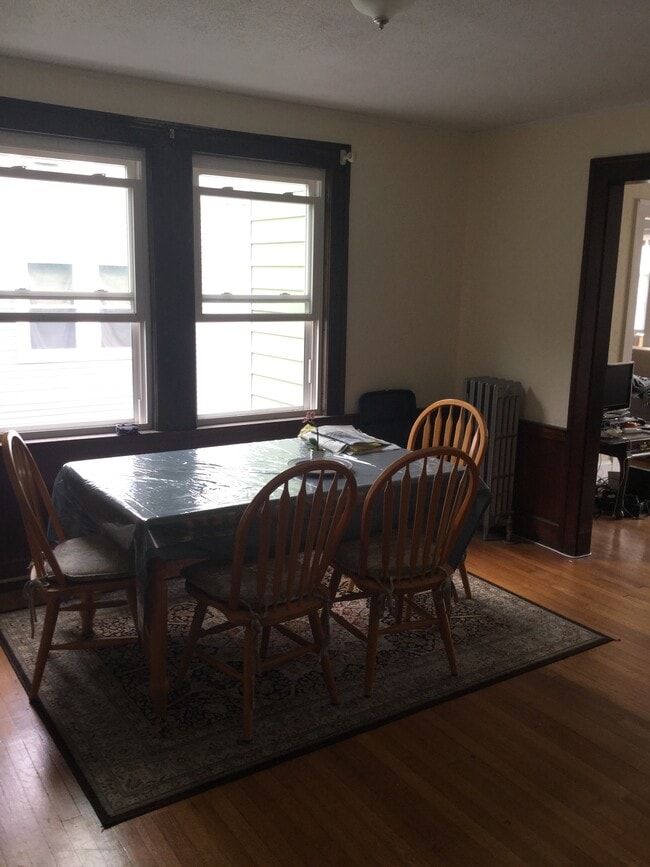 Photo - 58 Brock St Unit 2