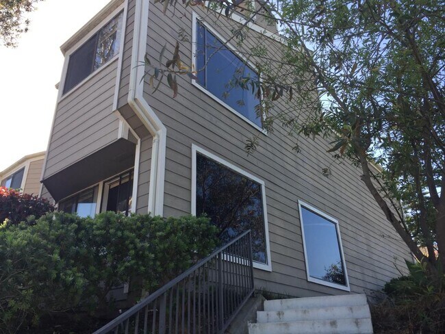 Photo - 22 Latitude Ct