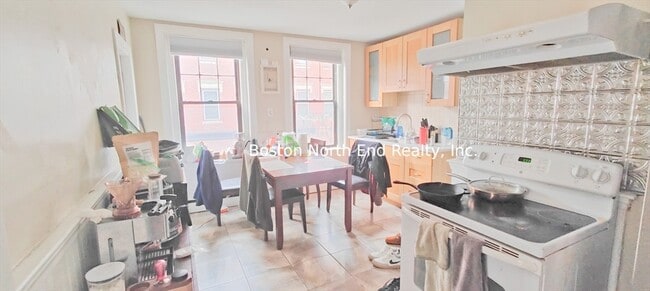 Building Photo - 40 Cooper St Unit 1 Rental