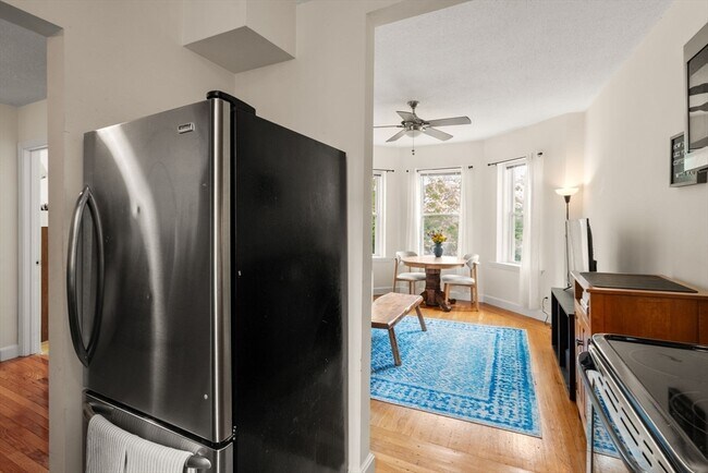 Photo - 1419 Commonwealth Ave Unit 404