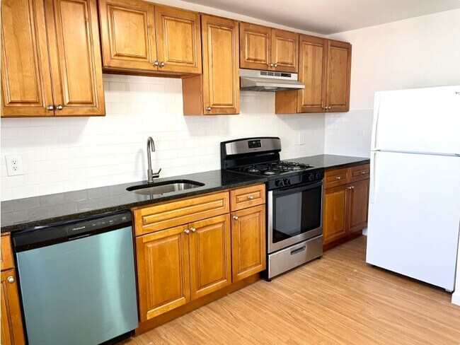 Photo - 17 Princeton St Unit 3