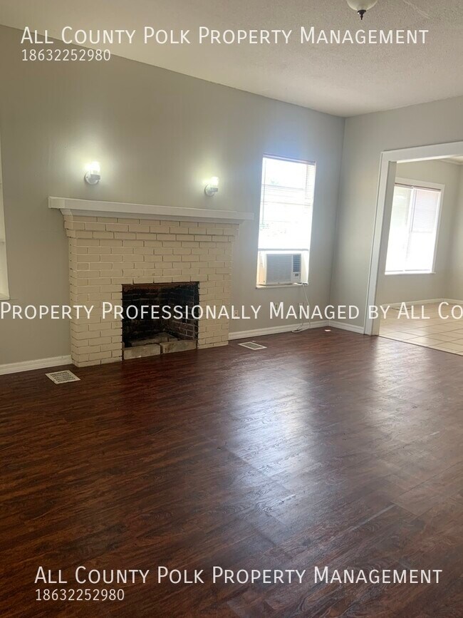 Photo - 601 2nd St SE