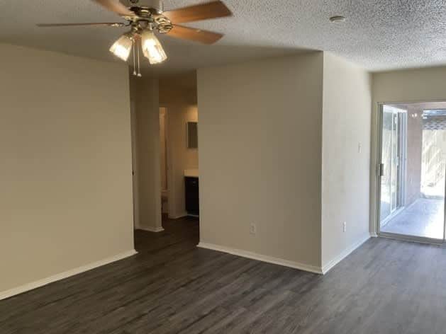 Photo - 2138 Wood River Rd